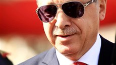 Odprci tureckého prezidenta Erdogana protestují výsledkm dubnového referenda (17. dubna 2017)