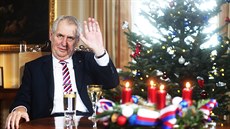 Miloš Zeman pronesl své páté vánoční poselství. Miloš Zeman pronesl své páté vánoční poselství.