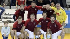 Vánoční turnaj fotbalových internacionálů ovládla pražská Sparta. Vánoční turnaj fotbalových internacionálů ovládla pražská Sparta.