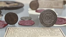 Část exponátů výstavy Schváleno!, která představuje v přerovském muzeu sbírku... Část exponátů výstavy Schváleno!, která představuje v přerovském muzeu sbírku...