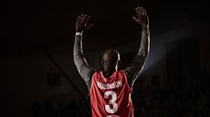 Utkání hvězd NBL: Donald Robinson z Mazáků zdraví diváky. Utkání hvězd NBL: Donald Robinson z Mazáků zdraví diváky.