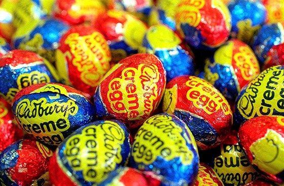 Velikononí okoládová vejce Cadbury Creme Egg