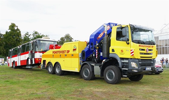 Odtahový speciál je postavený na podvozku Tatra Trucks Phoenix. Zde pi ukázce...