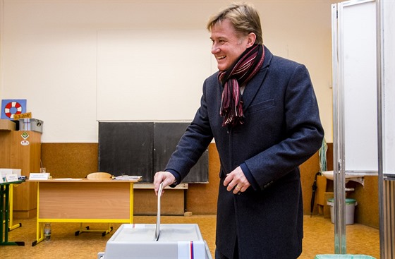 Jan Sobotka vyhrál volby do Senátu v roce 2018 a svj mandát zkusí obhájit.
