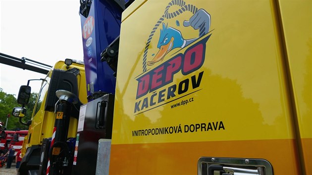 Odtahov specil je postaven na podvozku Tatra Trucks Phoenix