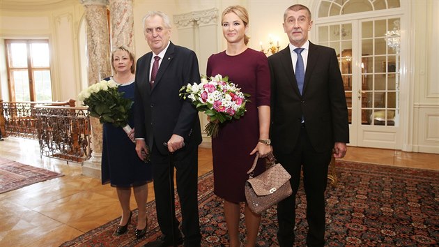2018: Premir Andrej Babi s manelkou dorazili do Ln na novoron obd s prezidentem Miloem Zemanem a jeho manelkou Ivanou. 