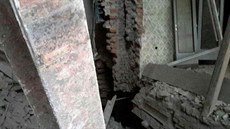 V bývalém mariánskolázeňském hotelu Kavkaz se zřítila část stropu. V bývalém mariánskolázeňském hotelu Kavkaz se zřítila část stropu.
