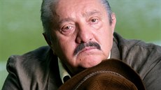 Slovenský herec Marián Labuda na fotografiích k rozhovoru pro Magazín MF DNES.... Slovenský herec Marián Labuda na fotografiích k rozhovoru pro Magazín MF DNES....