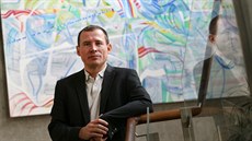 Sedmačtyřicetiletý docent Jan Černocký vede Ústav počítačové grafiky a... Sedmačtyřicetiletý docent Jan Černocký vede Ústav počítačové grafiky a...