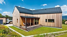 Dům ve Pstruží má neobvyklý půdorys, který vybíhá do tří paprsků. Dům ve Pstruží má neobvyklý půdorys, který vybíhá do tří paprsků.