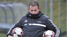 Trenér Martin Svědík vede fotbalisty Jihlavy. Trenér Martin Svědík vede fotbalisty Jihlavy.