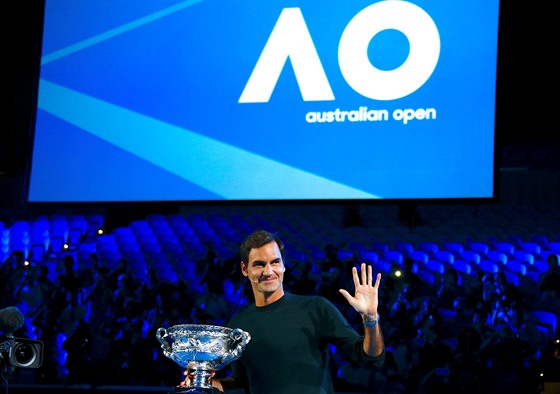 Losování Australian Open se  zúastnil i obhájce titulu Roger Federer.