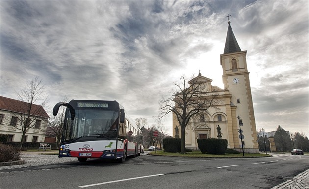 Pro adu obyvatel z okrajové olomoucké tvrti Holice jsou autobusové linky 12 a...