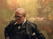 Z filmu Nejtemnější hodina Z filmu Nejtemnější hodina