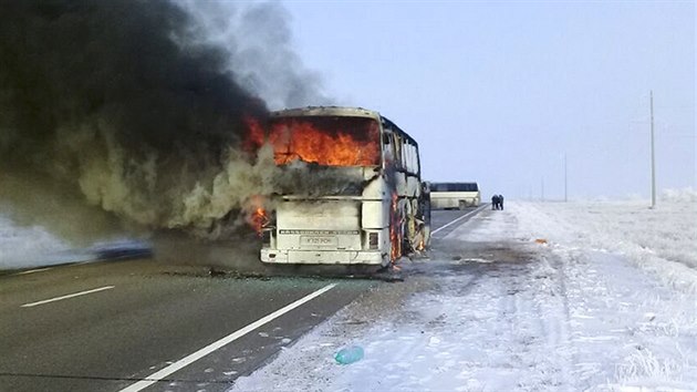 Pi poru autobusu na zpad Kazachstnu zahynulo 52 lid (18. ledna 2018)