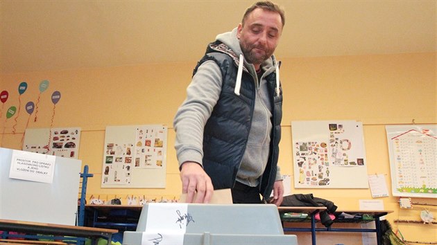 Referendum o Vdeln kolond se v Karlovch Varech uskutenilo v lednu spolu s prezidentskmi volbami.