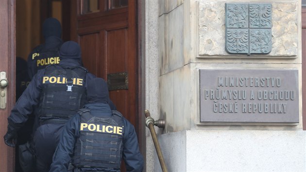 Akce Greenpeace proti ministru průmyslu a obchodu (16. ledna 2018).