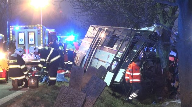 Tragická nehoda autobusu u Horomic