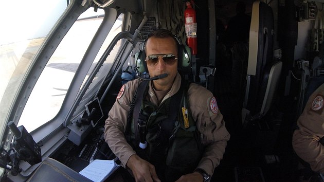 Filip Onderka v kokpitu letounu CASA C-29M Armdy esk republiky