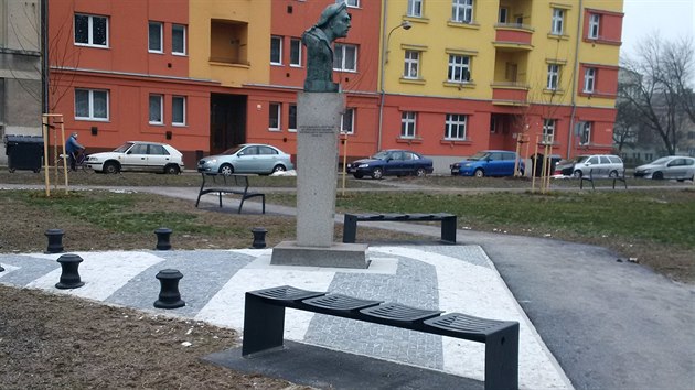 erstv opraven park na perovskm nmst Frantika Rasche u se stal terem vandal.
