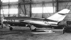 MiG-15bis s oznaením USAF bhem testování na letecké základn Kadena na Okinav. S letounem pedtím ulétl severokorejský stíha No Kum-sok do Jiní Koreje.