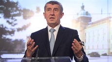 Vláda Andreje Babiše schválila demisi, přesto bude dál úřadovat (17.1.2018). Vláda Andreje Babiše schválila demisi, přesto bude dál úřadovat (17.1.2018).