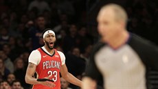 Anthony Davis z New Orleans prožil v New Yorku emotivní zápas. Anthony Davis z New Orleans prožil v New Yorku emotivní zápas.