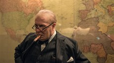 Z filmu Nejtemnější hodina Z filmu Nejtemnější hodina