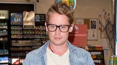 Macaulay Culkin (West Hollywood, 23. července 2017) Macaulay Culkin (West Hollywood, 23. července 2017)