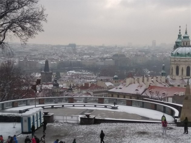 Zimní Praha z Praského hradu