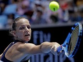 Karolna Plkov returnuje ve tetm kole Australian Open