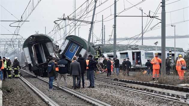 U Milna vykolejil vlak, na mst jsou mrtv a zrann  (25. ledna 2018)