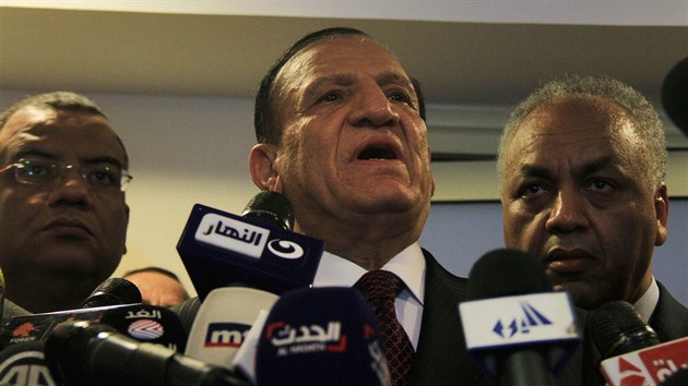 Prezidentsk kandidt a nkdej nelnk generlnho tbu egyptsk armdy Sm Ann. (13. bezna 2014)