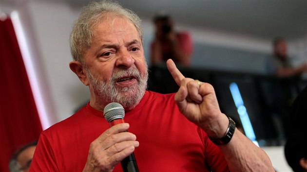 Bval brazilsk prezident Luiz Incio Lula da Silva hovo na sjezdu odbor hutnch spolenost (24. ledna 2018)