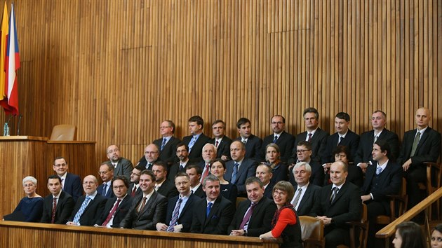 Ministr kolstv, mldee a tlovchovy Robert Plaga pedal jmenovac dekrety 52 profesorkm a profesorm vysokch kol (22.1.2018).