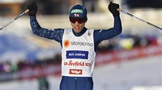 Japonec Akito Watabe slaví prvenství v závodě Světového poháru v severské... Japonec Akito Watabe slaví prvenství v závodě Světového poháru v severské...