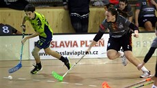 Momentka z utkání florbalistek FBŠ Slavia Plzeň - FBC Texas. Momentka z utkání florbalistek FBŠ Slavia Plzeň - FBC Texas.