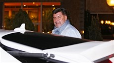 Prezidentův poradce Martin Nejedlý opouští volební štáb Miloše Zemana. (27.... Prezidentův poradce Martin Nejedlý opouští volební štáb Miloše Zemana. (27....