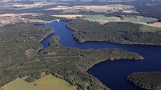Kvalitu a teplotu vody v jihočeské nádrži Římov sledují hydrobiologové z... Kvalitu a teplotu vody v jihočeské nádrži Římov sledují hydrobiologové z...