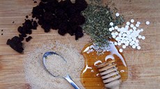 Dáváte přednost bílému cukru nebo raději volíte některou z jeho alternativ? Dáváte přednost bílému cukru nebo raději volíte některou z jeho alternativ?
