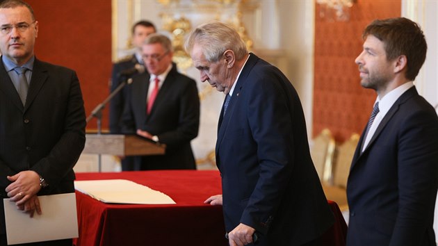 Prezident Milo Zeman jmenoval na Praskm hrad nov soudce.