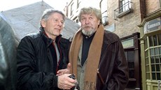 Reisér Roman Polanski s kameramanem Miroslavem Ondíkem pi natáení filmu...