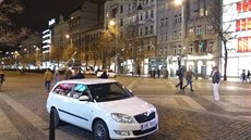Do pěších zón v Praze 1 má povolený vjezd stovky vozidel. Vjezd by měl sloužit... Do pěších zón v Praze 1 má povolený vjezd stovky vozidel. Vjezd by měl sloužit...