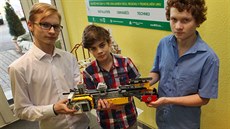 Vítězové kategorie technici v soutěži Univerzální Machr 2017 Matyáš Veselý,... Vítězové kategorie technici v soutěži Univerzální Machr 2017 Matyáš Veselý,...