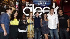 Herci ze seriálu Glee: Kevin McHale, Jenna Ushkowitzová, Amber Riley, Dianna...