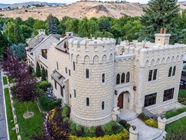 Moderní hrad ve mst Boise v americkém stát Idaho je na prodej za 2,8 milionu...