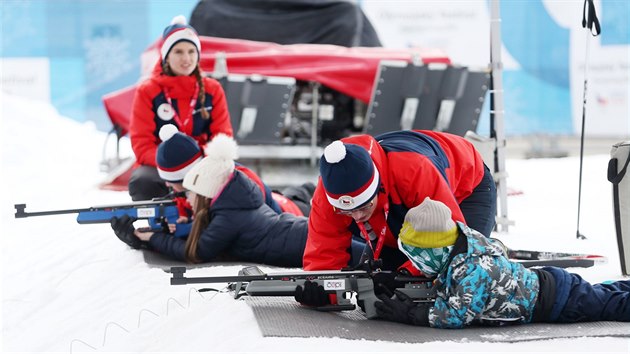 Spolu se zahjenm korejsk olympidy byl na brnnskm vstaviti oteven olympijsk park. Nvtvnci si v nm mohou vyzkouet piblin tictku sport.