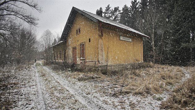 Chtrajc zastvka Trojany na trase Mladotice - Kralovice. (4. 2. 2018)