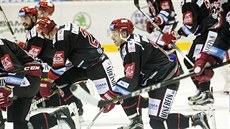 Třinečtí hokejisté v extraligovém utkání proti Olomouci Třinečtí hokejisté v extraligovém utkání proti Olomouci