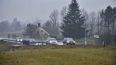 Vlevo od stavení na snímku by se měl chystaný obchvat Velkého Beranov napojit... Vlevo od stavení na snímku by se měl chystaný obchvat Velkého Beranov napojit...